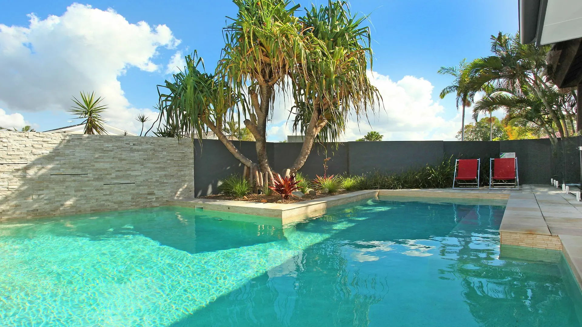 מולולאבה Carrothool 29 - 6 Bedroom Holiday Home On Canal With Pool